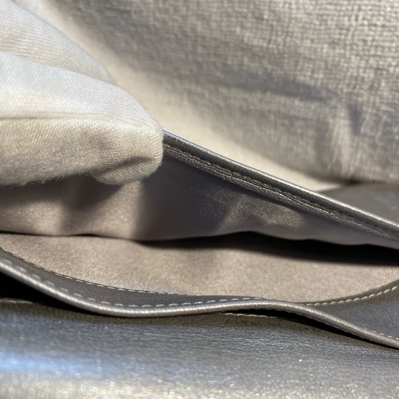 Chanel authentic vintage blk camellia long wallet - Picture 12 of 13